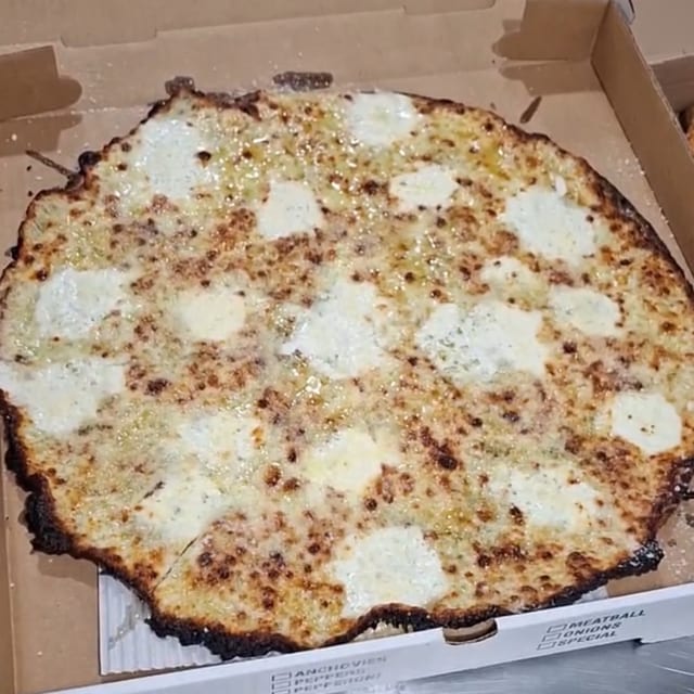 White Bar Pie (Round).